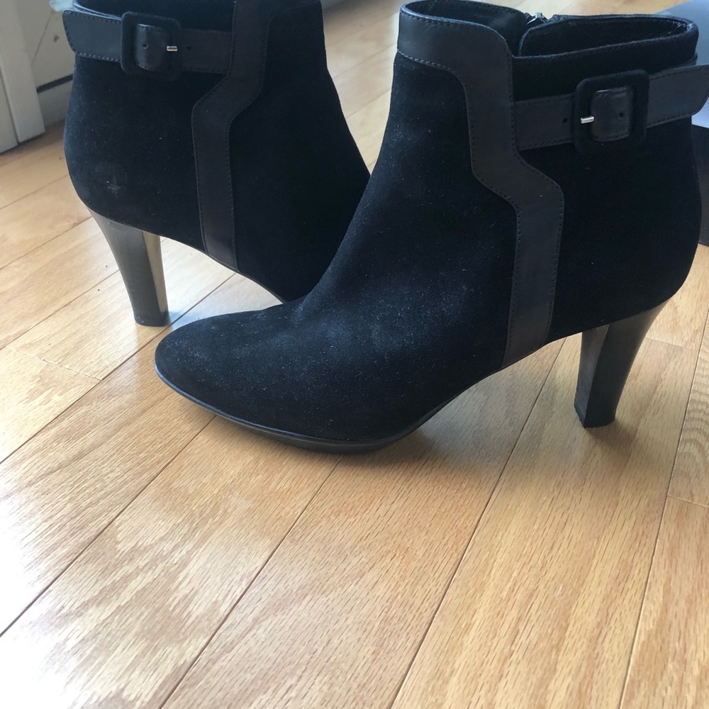 Aquatalia “Rae” Booties! - Picture 3 of 7